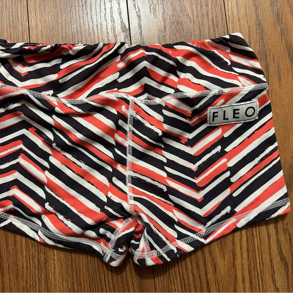 Fleo Women's Zigzag Shorts - Red and Black